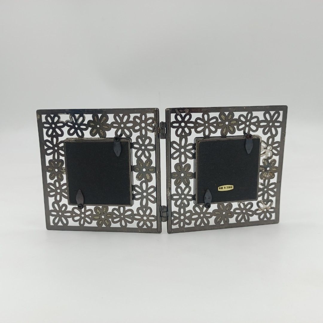 claire's accessories Mini Photo Frame (Category: Frames & Pictures) located in Quezon City. Submitted by eye_oneder (Listing ID 1232189766, Image 2). Description: claire's accessories Mini Photo Frame size : 20x10cm Made in Taiwan.