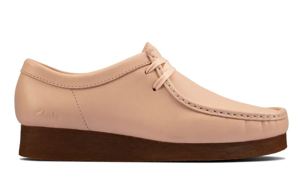 Clarks Originals Classic Wallabee 2 in Light Pink