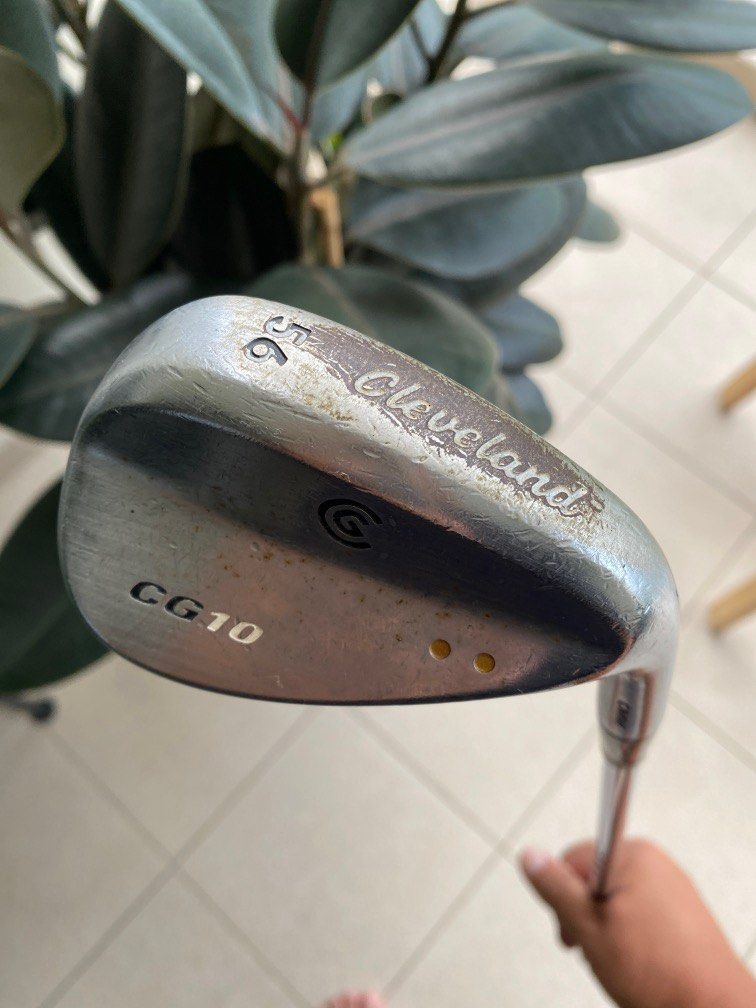 Cleveland CG10 56 degree wedge with NS Pro 850 Regular Shaft, Sports Equipment, Sports & Games
