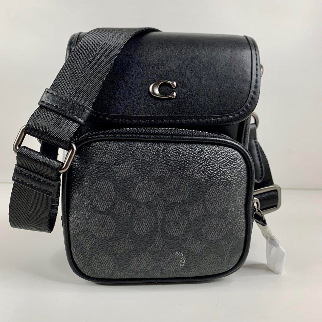 Coach Lee Crossbody In Signature Canvas on Carousell