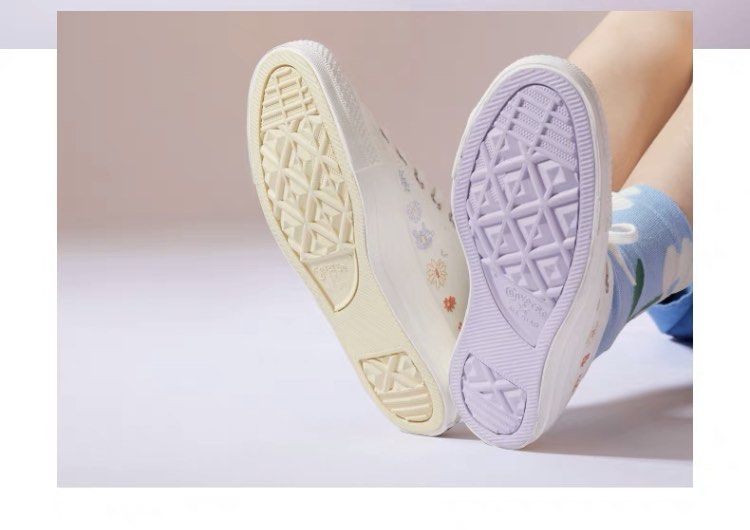 Chuck taylor floral best sale converse