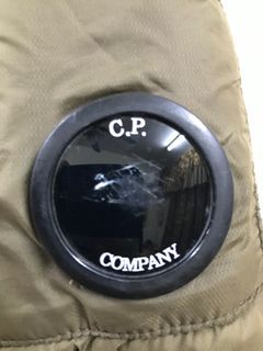 C.P COMPANY PIT:21.5 LABUH:26