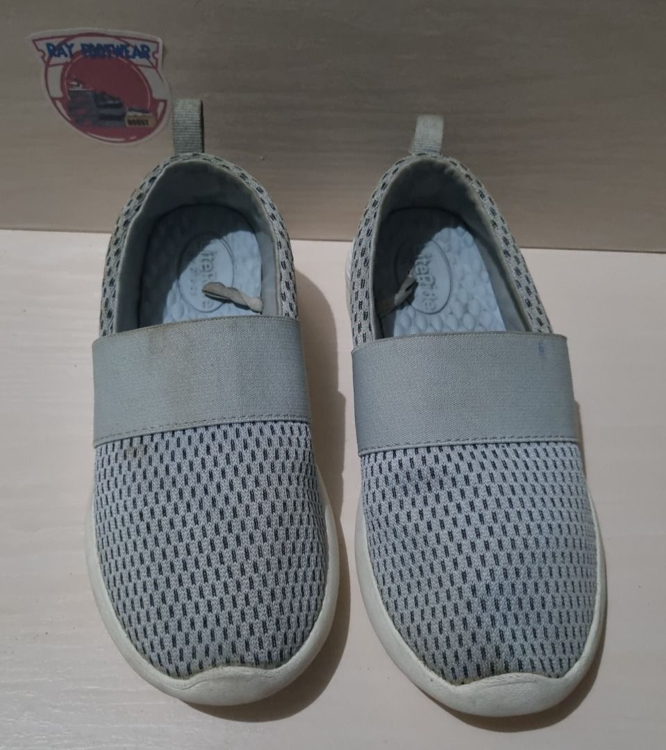 Crocs Women s LiteRide Mesh Slip on 205727 Grey White