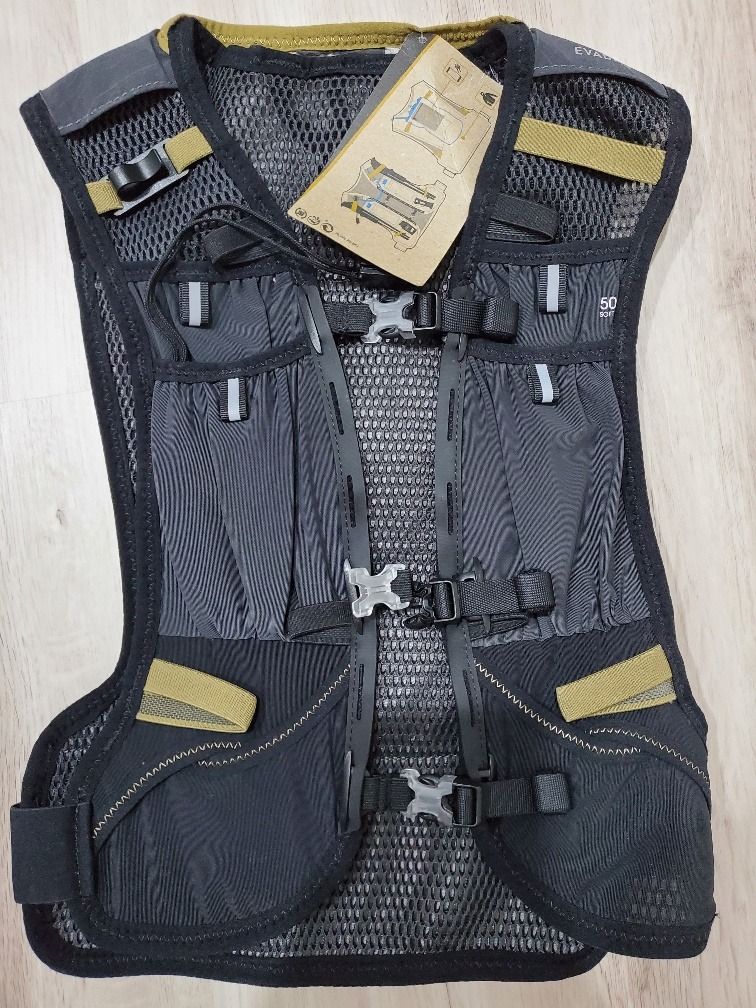 Decathlon Evadict 10 liter trail running hydration bag + Evadict Quiver