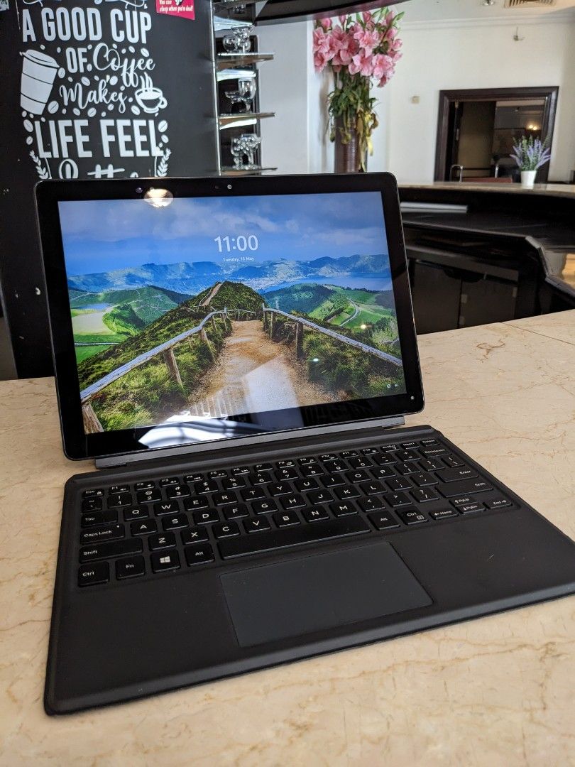 Dell Latitude 5290 2in1 i78th Gen Tablet PC (New Battery), Computers