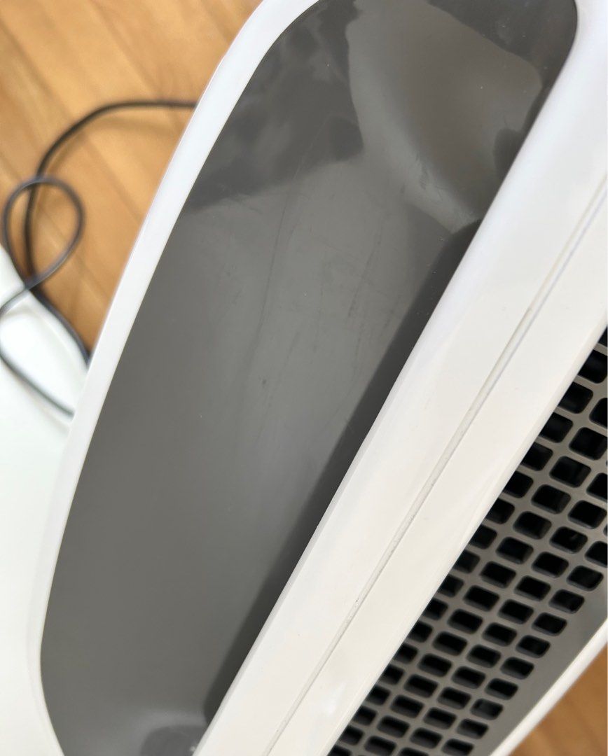 Delonghi dehumidifier, TV & Home Appliances, Air Purifiers