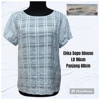 (Kategori: ) berada di . Dikirim oleh OOthriftshop (ID iklan 1232155171, Gambar 1). Deskripsi: .