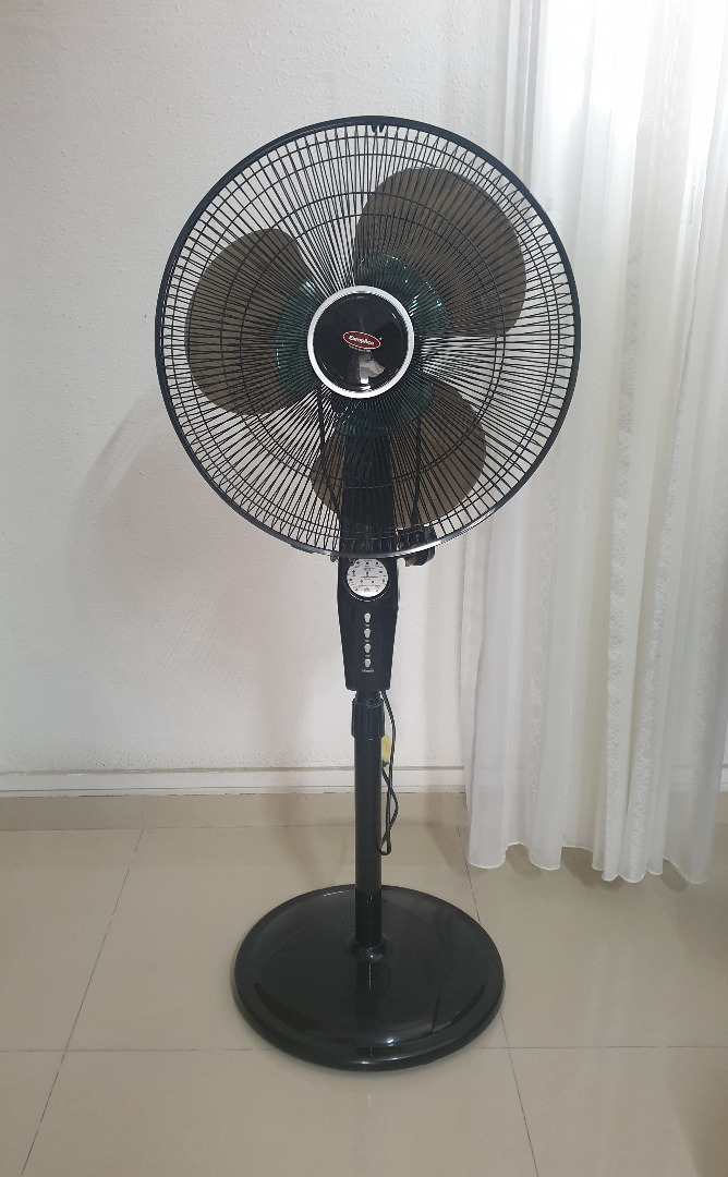 EuropAce 16 Inch Stand Fan Without Remote ESF616P, Very New & Clean