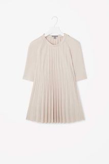 Excellent condition Cos pleated silk top rose color chest 40 medium  P1,200