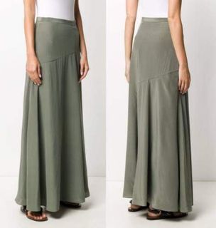 Excellent condition Theory size 0 maxi skirt waist 25   P1,200