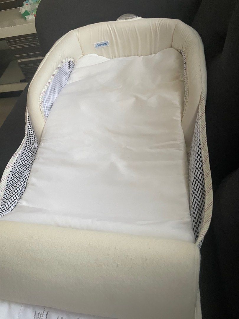 first year travel cot, Babies & Kids, Baby Nursery & Kids Furniture