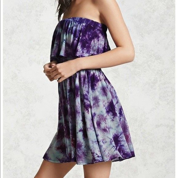 Forever 21 Purple tie dye strapless (Category: Dresses) located in Muntinlupa City. Submitted by MrsJay (Listing ID 1232260602, Image 2). Description: smacking ang top nya very nice in actual size small no issue.