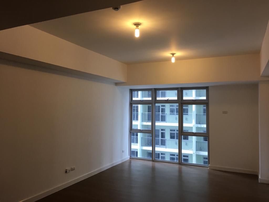 FS: Beautiful Studio Unit at Verve Residences Tower 1, BGC. (Category: Apartments & Condos) located in Quezon City. Submitted by almightyge (Listing ID 1232166138, Image 2). Description: FOR SALE!!! Beautiful Unit at Verve Residences Tower 1 in BGC, Taguig City. - Studio - 1 Bathroom - Floor Area of 37 square meters - Unfurnished - No Parking Located on the 21st floor. Selling Price: Php 9,500,000 negotiable! Please give 1 - 2 days notice for the