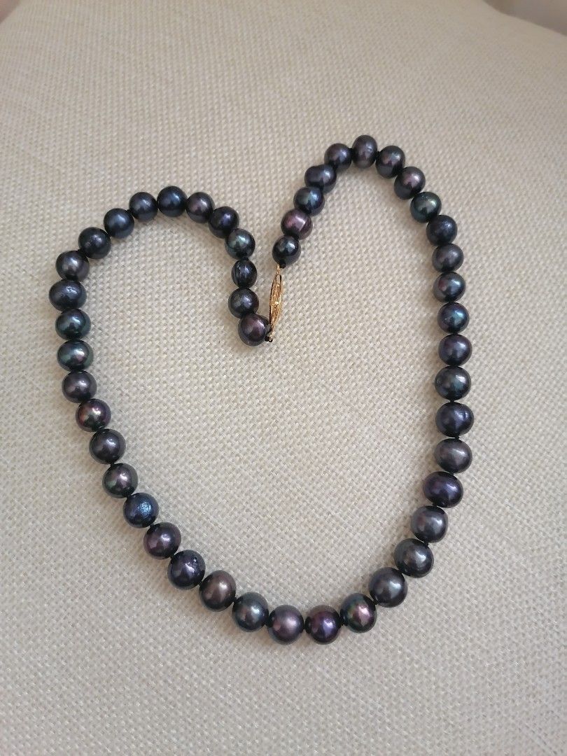 Genuine Freshwater Pearl Necklace (Category: Necklaces) located in Las Pinas. Submitted by sherryfied (Listing ID 1232274477, Image 2). Description: Classic Pearl Necklace From 1500.00, now 995.00.