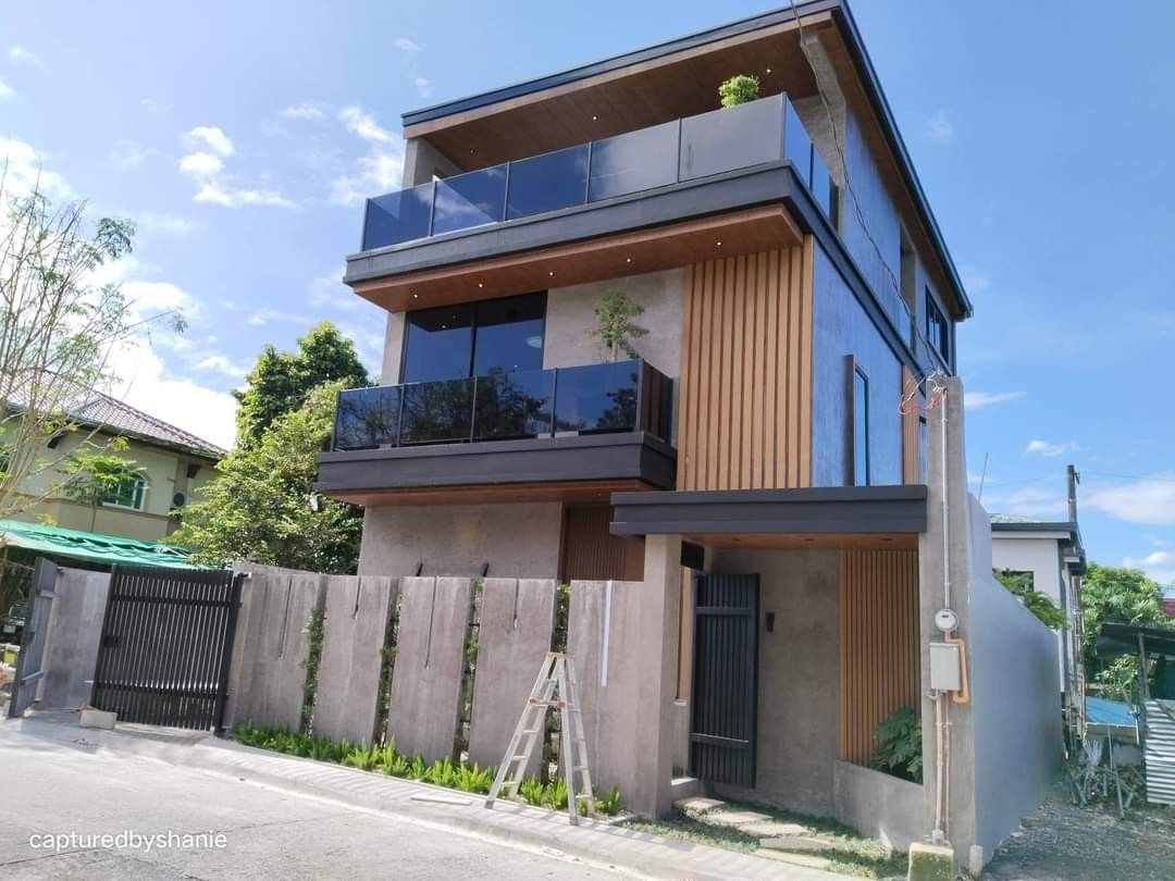 Glass Aluminum Works (Category: Construction & Building Materials) located in Quezon City. Submitted by jhanjhan23 (Listing ID 1232280385, Image 2). Description: Glass Aluminum Works 🔴We offer the Following Glass aluminum Services🔴 🟢Aluminum windows and Door 🟢Curtain Wall 🟢Shower Enclusure 🟢Glass Railings 🟢Glass Store Front 🟢Glass Doors 🟢Glass Canopy/ Skylight 🟢Mirror 🟢Seamless Glass System 🟢Sliding Stacking Glass System 🟢Automatic G