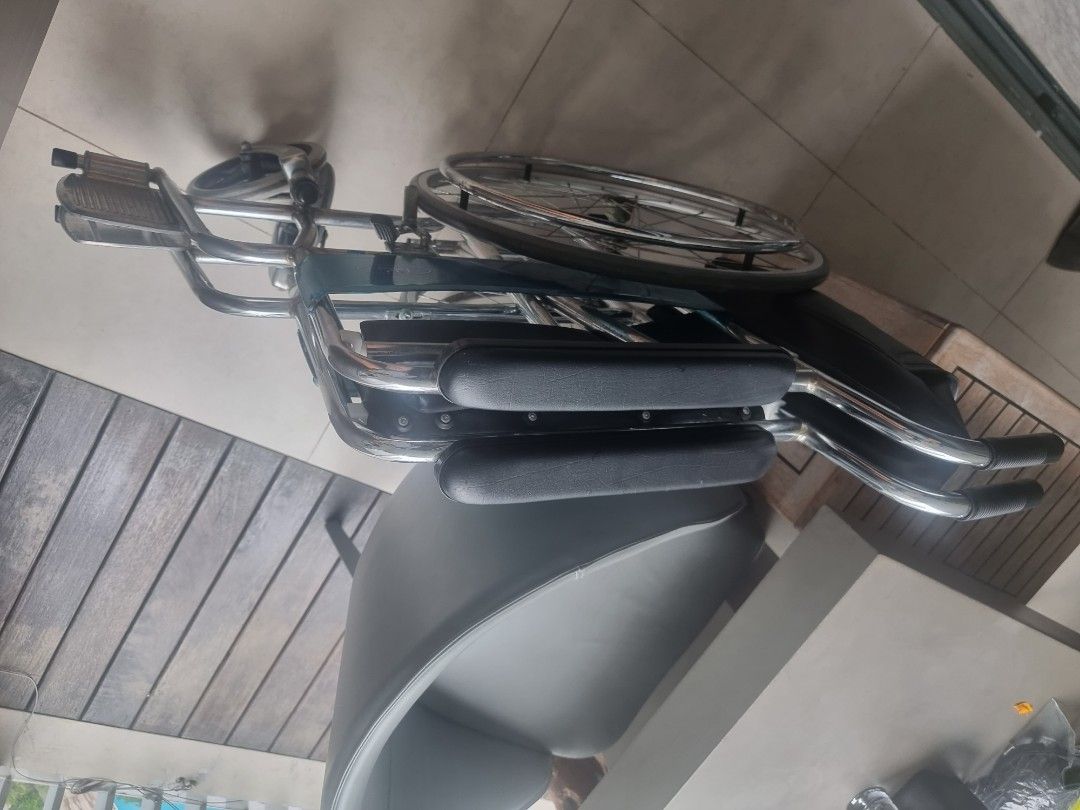 Hospital Grade Wheelchair, Health & Nutrition, Assistive & Rehabilatory