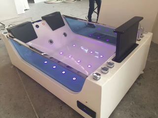 Indoor Bathtub Jacuzzi with Complete fittings including headrest/ Drainer and Mixer Valve