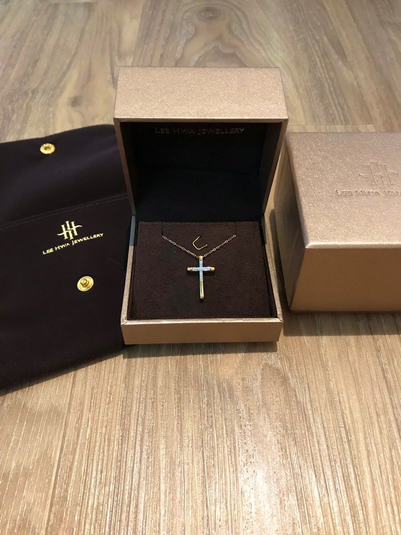 Lee hwa clearance cross pendant