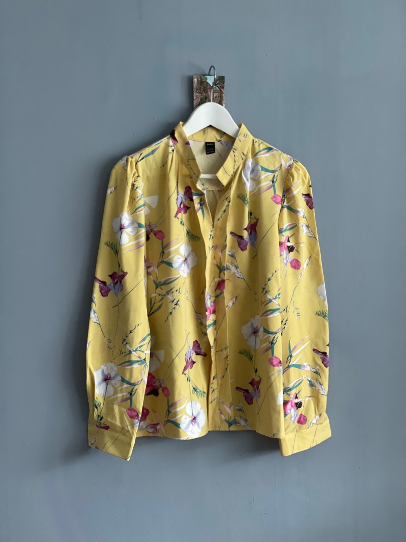 Floral long sleeve blouse