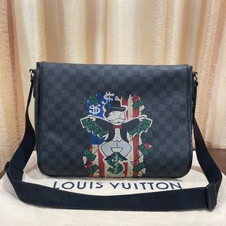 Louis Vuitton Damier Graphite Daniel Messenger GM
