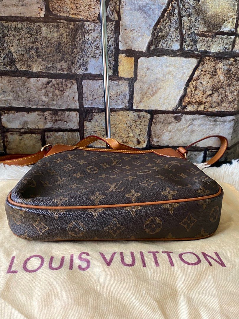 SP0168 LV Crossbody Bag, Luxury, Bags & Wallets on Carousell