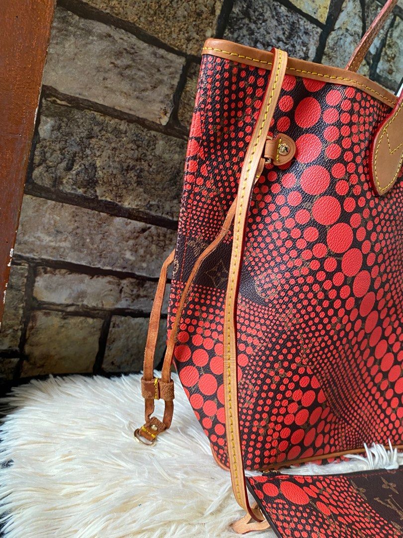 Authentic LOUIS VUITTON Yayoi Kusama Pumpkin Dots Neverfull MM Red Limited  Edition Waves Bag, Luxury, Bags & Wallets on Carousell