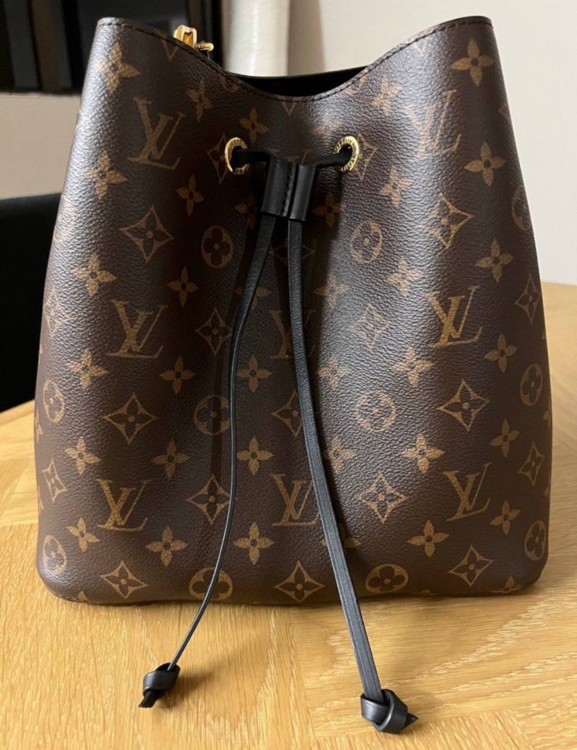 Lv neo vivienne leather crossbody auth KECE