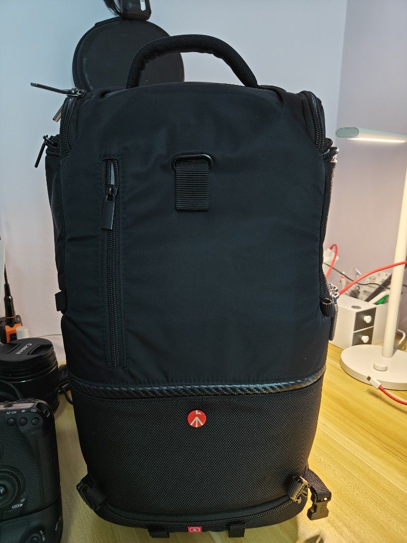 Manfrotto Advanced Camera and Laptop Backpack Tri M