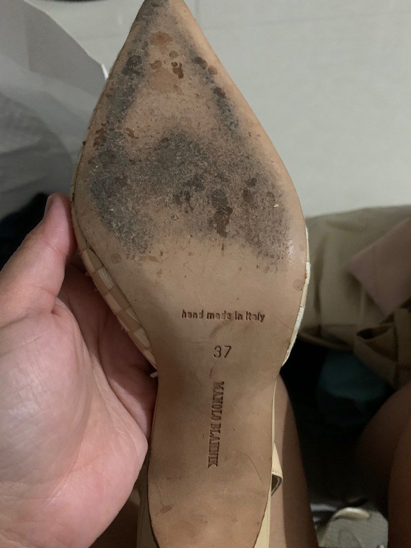 Manolo Blahnik Kitten Heel pumps, Women's Fashion, Footwear, Heels on