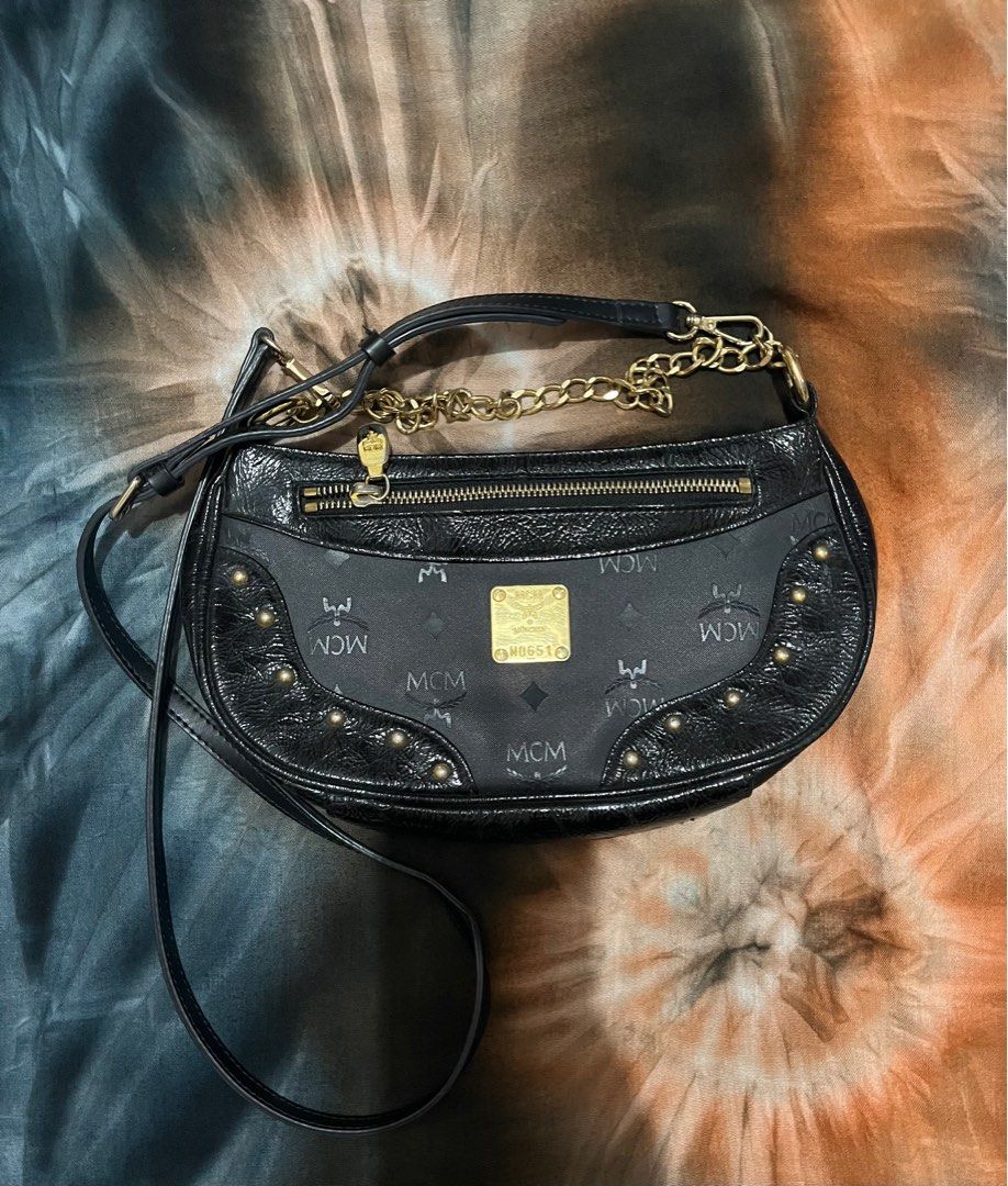 Mcm shoulder bag sale hot sale