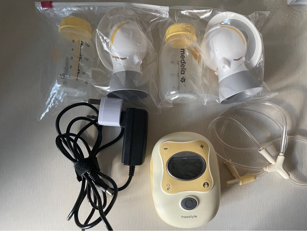 Medela Freestyle pump (inclusive of parts), Babies & Kids, Nursing
