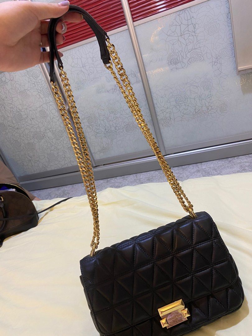 Michael Kors Black bag with gold chain 2 ways usage Women s Fashion Bags Wallets Cross body Bags on Carousell