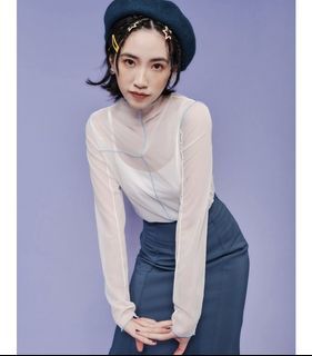 Mini metters 歪七扭八透膚打底上衣