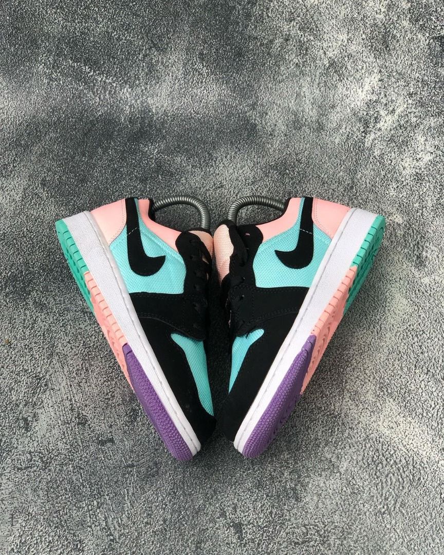 Nike Air Jordan 1 Low Easter Pastel, Fesyen Wanita, Sepatu di Carousell