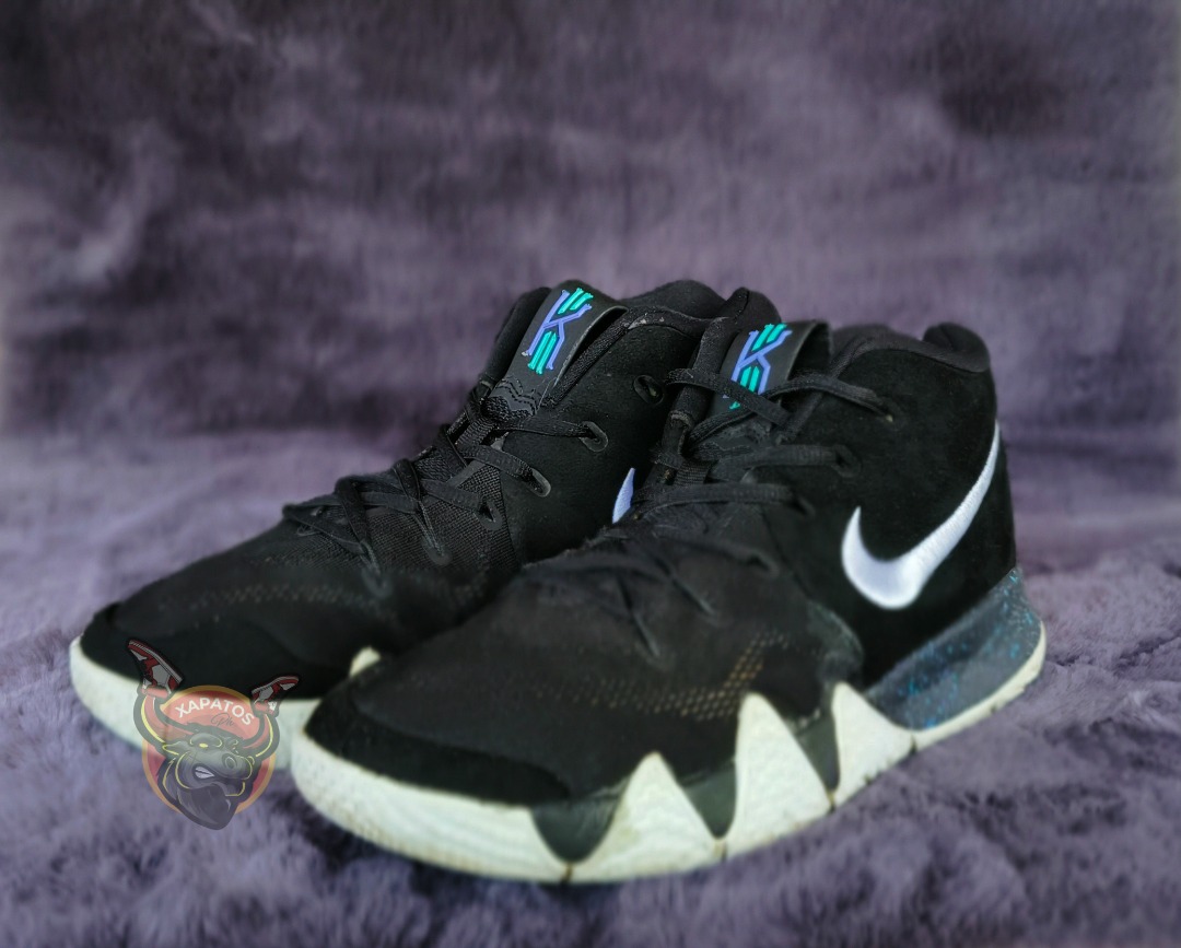 NIKE KYRIE 4 BLACK AND WHITE SIZE 9.5