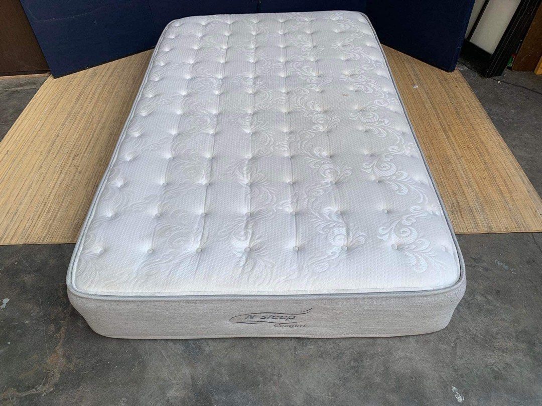 Nitori Semi Double Mattress 48 x 78 (11 inches thickness), Furniture