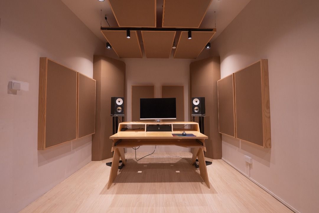 Office Workspace/Music Studio/Production Room - SOUNDPROOF with AIRCON (NOIVIL STUDIOS) (Category: Room Rentals) located in Singapore. Submitted by noivil.studios (Listing ID 1232269230, Image 1). Description: Professionally sound-treated and soundproof workspace for any purpose; e.g. Office work, Audio production work, Content/Recording space, Personal hobbies/interests, etc. Space is available for rent immediately. All Utilities are included in