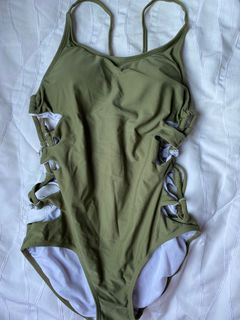 (Category: ) located in . Submitted by shopellll (Listing ID 1232159856, Image 1). Description: .