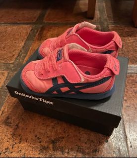 (Category: ) located in . Submitted by savy_preloved (Listing ID 1232228237, Image 1). Description: .