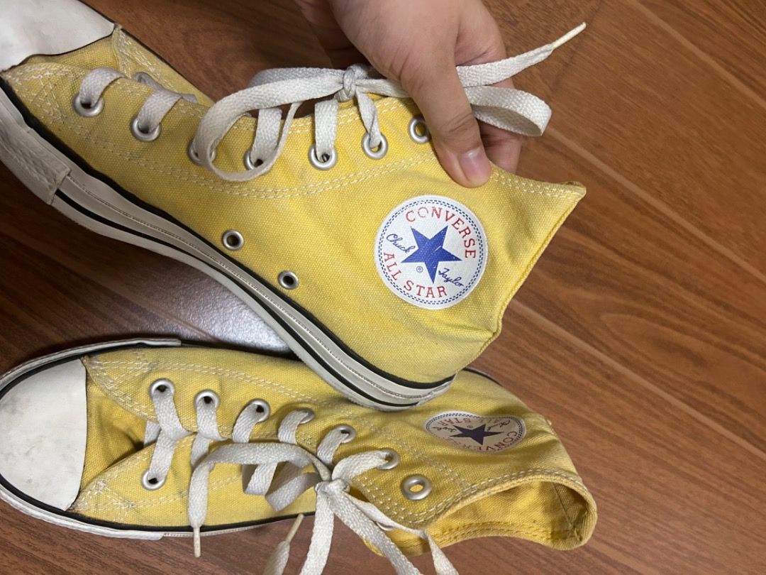 Pastel yellow converse hotsell