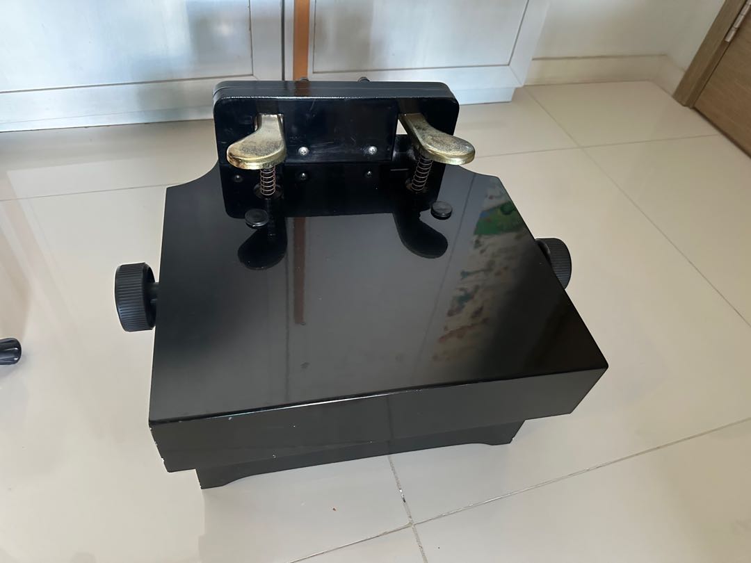 Piano pedal extender, Hobbies & Toys, Music & Media, Music Accessories