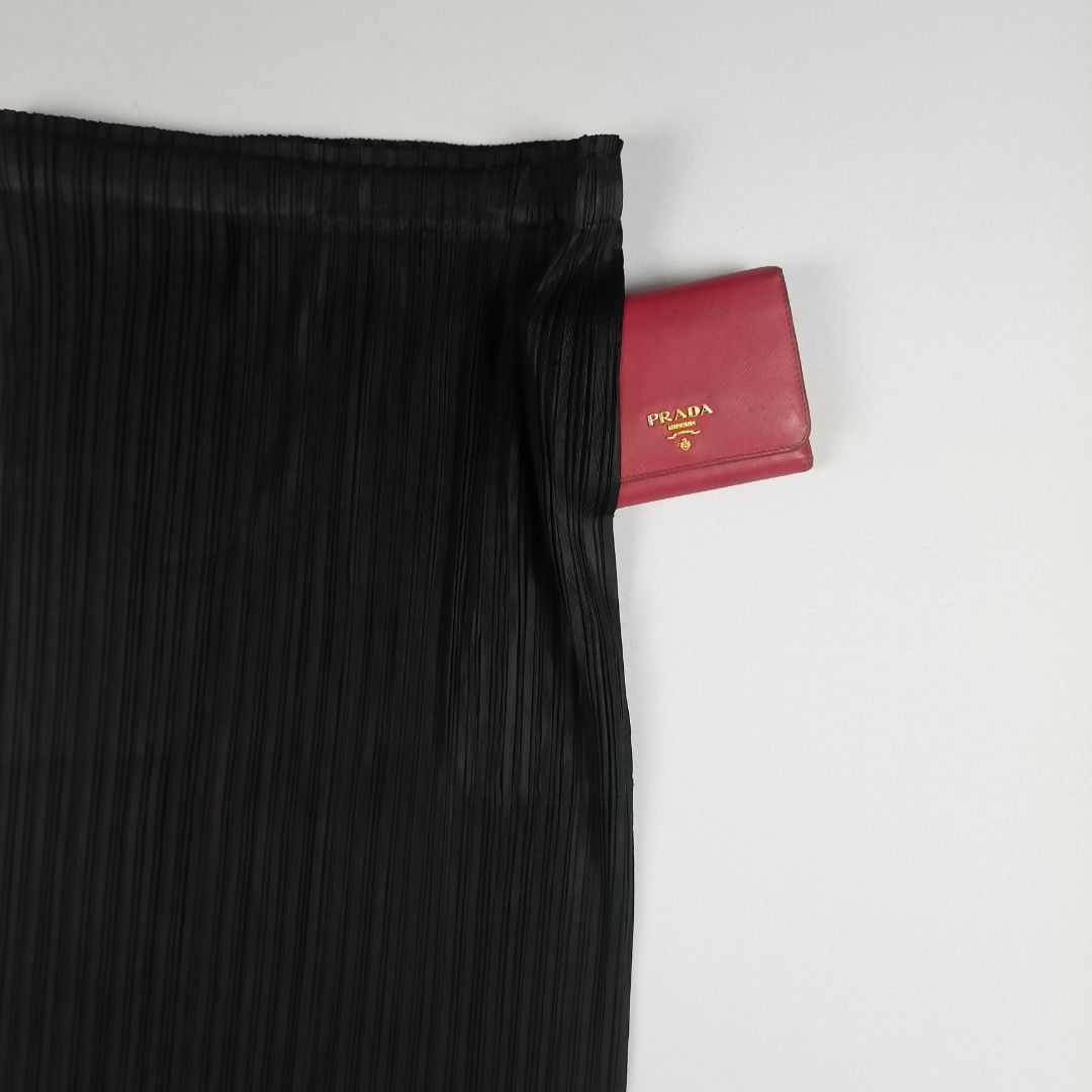 ISSEY MIYAKE pleated skirt