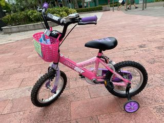 （分類：）位於 。 由 ewongws 提交（商品編號 1232269872，圖片 1）。簡介： 。