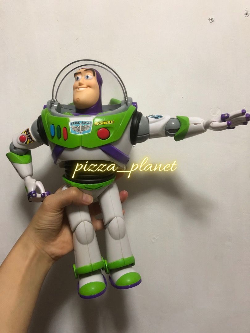 Disney Toy Story Signature Collection Buzz Lightyear Space Ranger