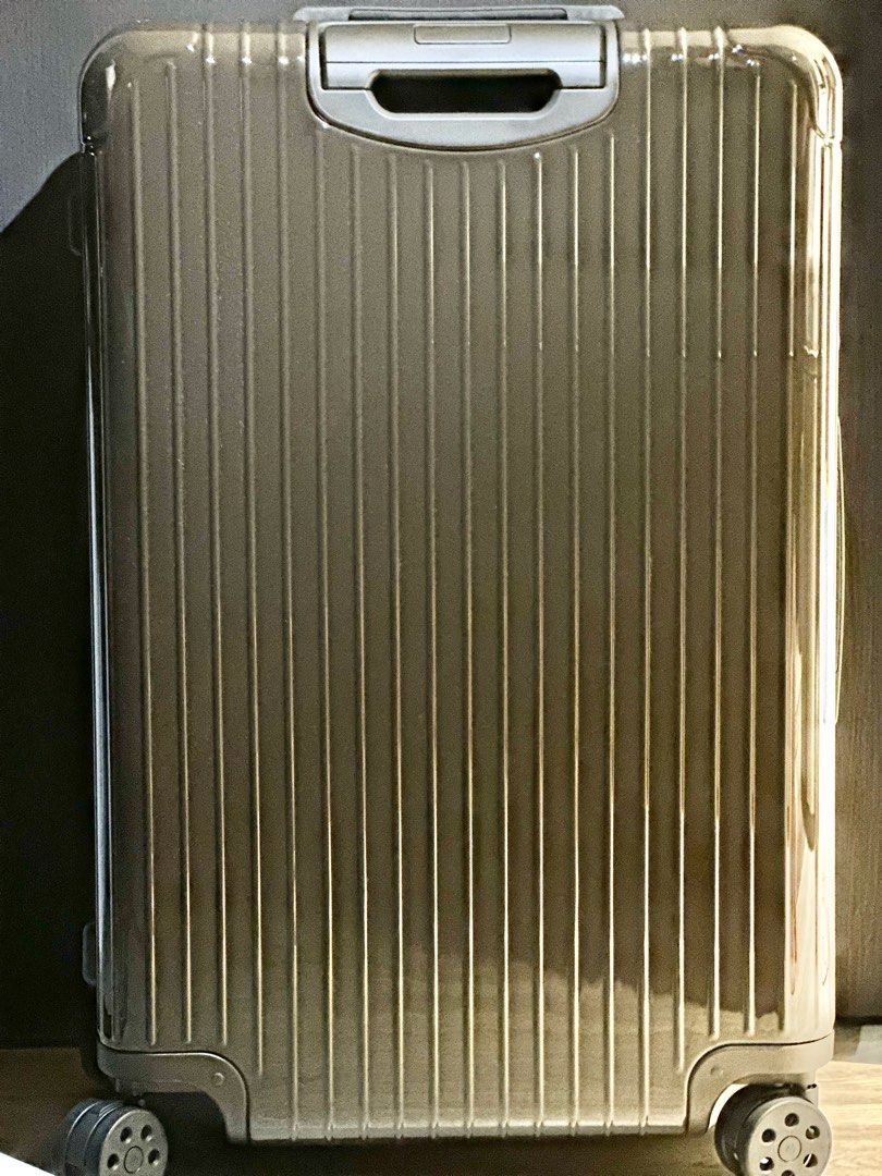 RIMOWA ESSENTIAL Check-in 85Lブラウン