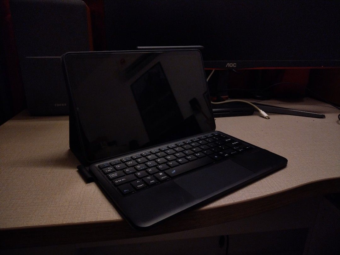 Samsung Galaxy Tab S6 Lite 2022 (Upgraded Edition) with Targus Keyboard Case & Dux Ducis