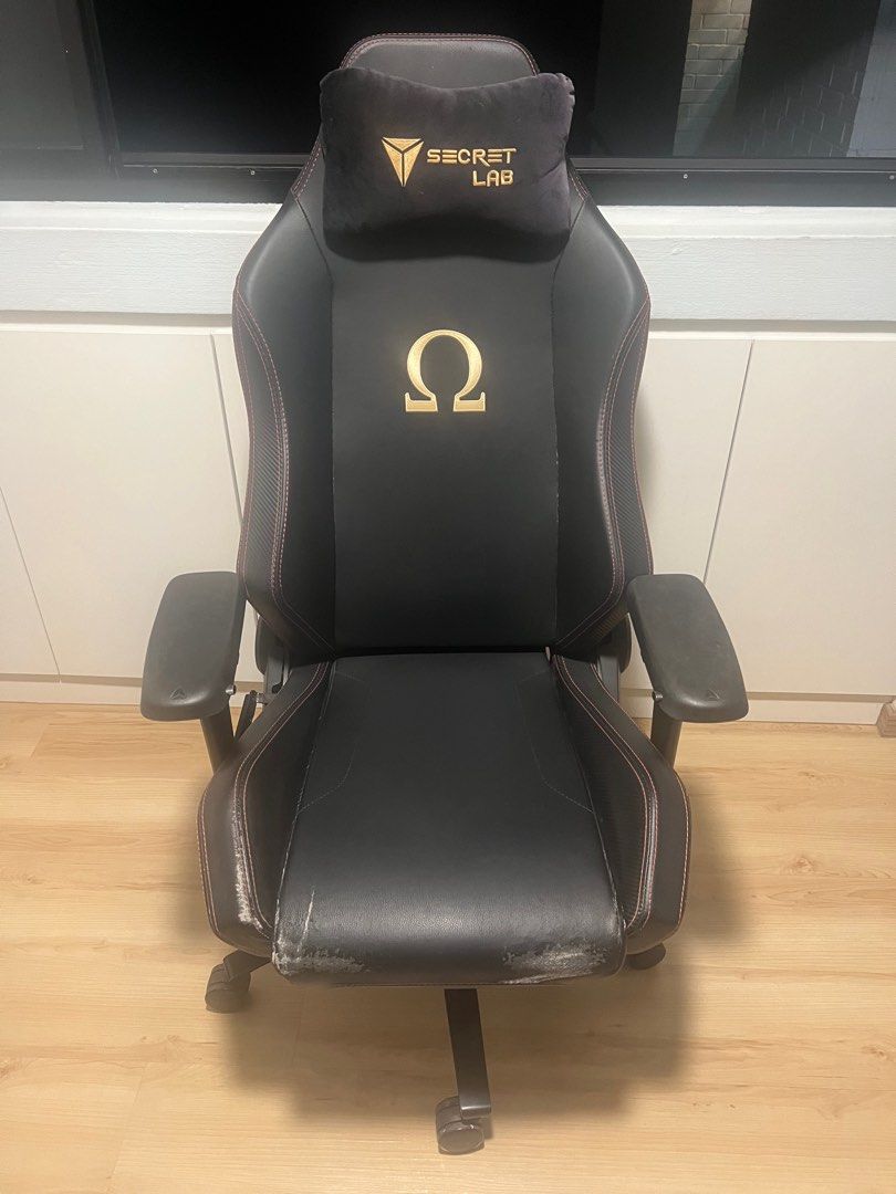 Secret Lab Chair, Furniture & Home Living, Furniture, Chairs on Carousell