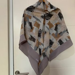 Semi-instan kerudung abu by syafa hijab