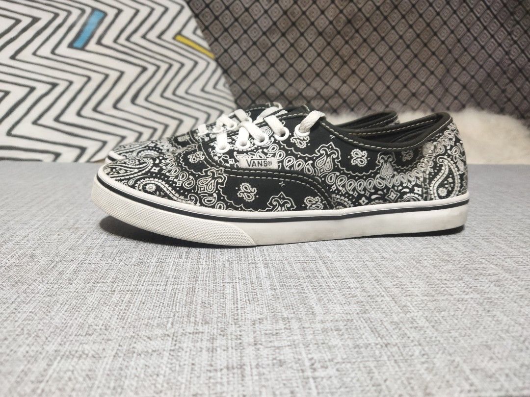 Vans authentic motif 2025
