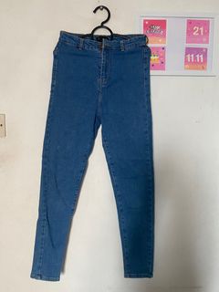 (Category: ) located in . Submitted by outfitbox (Listing ID 1232237845, Image 1). Description: .